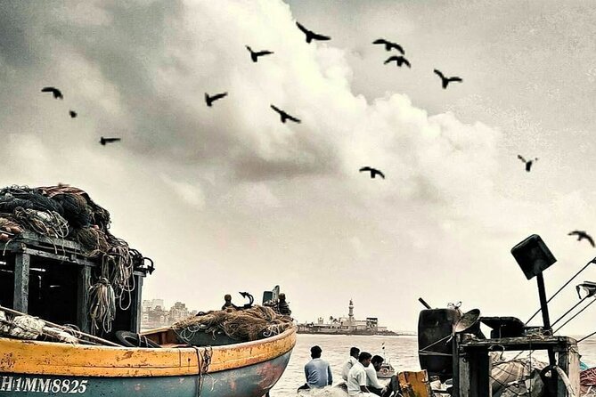 Private Mumbai City Tour - Sea Views Later: Juhu Beach, Worli Sea Face, and Bandstand