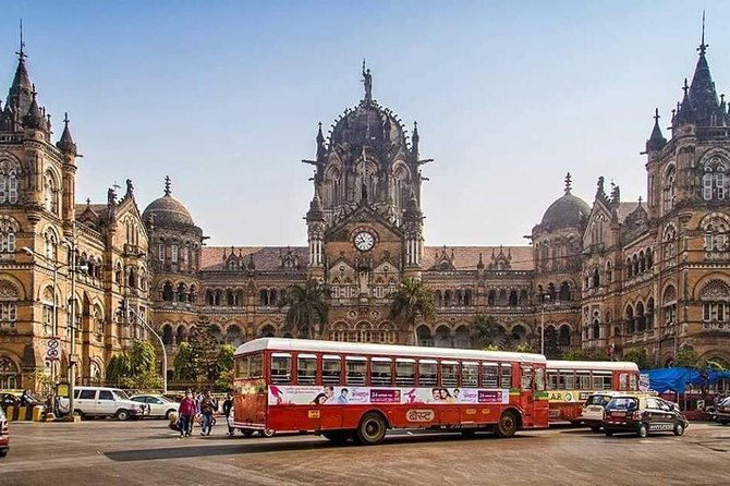 Private Mumbai City Tour and Bollywood Tours With Meal - Bollywood Entertainment Tours: What the Studio Stop Feels Like