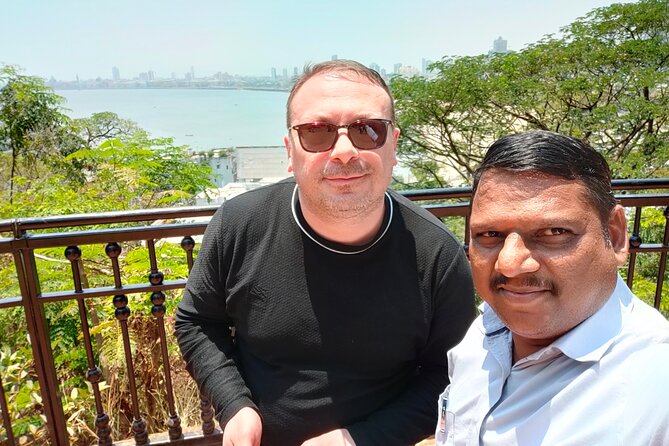 Private Mumbai Sightseeing Tour(Travellers Choice Award Winner) - A half-day route that links Mumbai’s icons to daily life