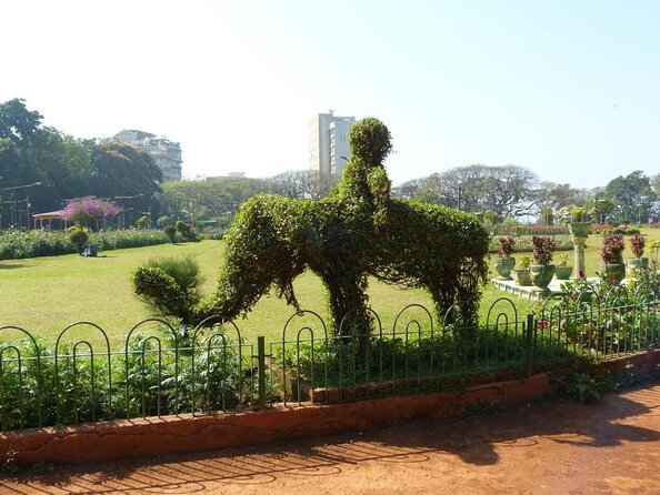 Private Mumbai Sightseeing Tour with Local English Guide - Key Points at a Glance