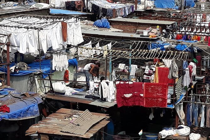 Private Mumbai Sightseeing Tour with Pickup, Car & Guide - Pickup, AC comfort, and staying sane in traffic