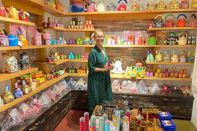 Private Shopping Tour in Jaipur - Pickup, A/C comfort, and how the day stays workable