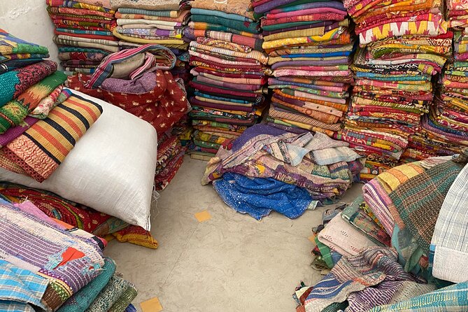 Private Shopping Tour in Jaipur - Stop 5: Channi Carpets & Textiles and how carpet shopping should feel