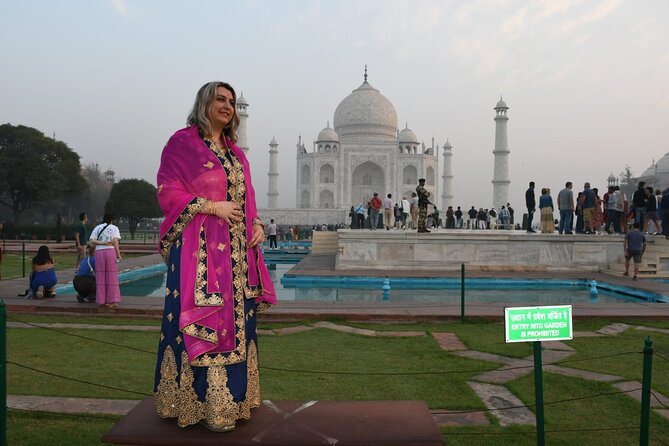 Private Skip The Line Taj Mahal Sunrise Tour - Getting the Best Photos, Including the Princess Diana Bench
