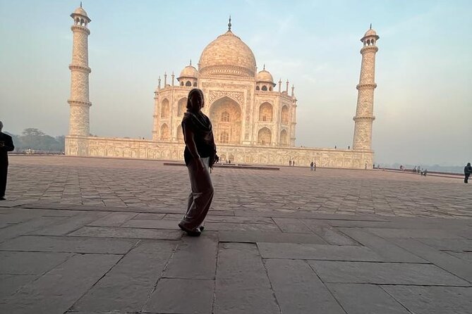 Private Skip The Line Taj Mahal Sunrise Tour - Ticket & Guide - Agra Fort After the Taj: A Different Kind of Mughal Power