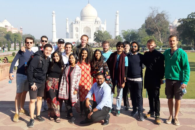 Private Sunrise Taj Mahal Tour by Car from Delhi - All Inclusive - Agra Fort: Mughal power in a fortress setting