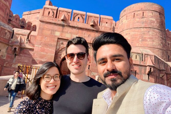 Private Sunrise Taj Mahal Tour from Delhi By Car -All inclusive - 5-star breakfast at DoubleTree by Hilton Agra: a real reset, not a rushed stop