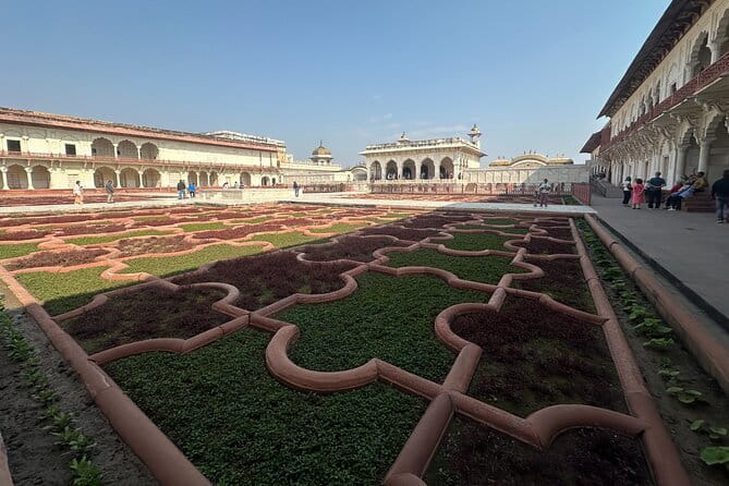 Private Sunrise Taj Mahal Tour – " Round Trip from Delhi by Car " - The real schedule: what 12 hours feels like