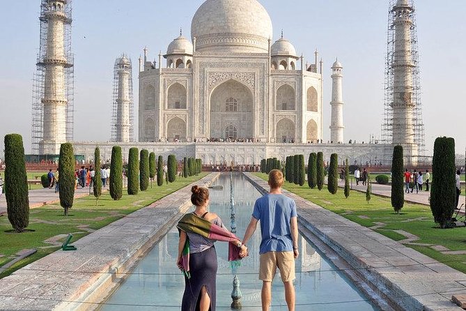 Private Taj Mahal city tour - Agra Fort in 90 minutes: history you can actually picture