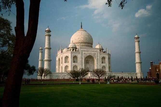 Private Taj Mahal Tour by Gatimaan Express Train - Taj Mahal time with a private guide and photo help