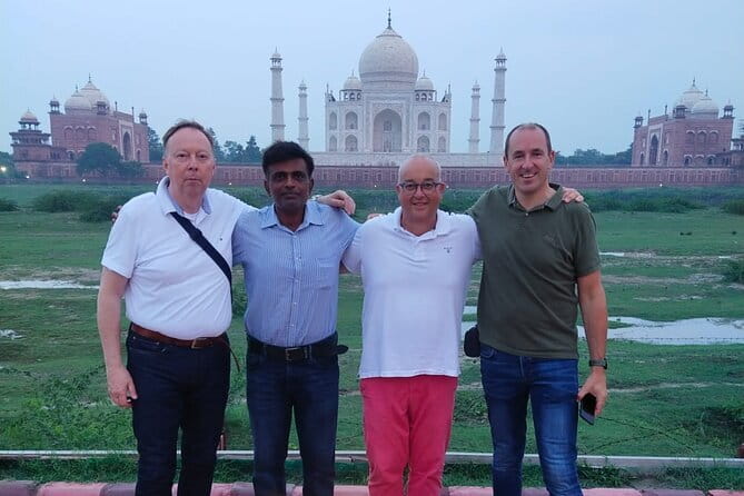 Private Tour Guide For Taj Mahal - Photo Rules, Wedding-Dress Shoots, and Entry With Soft Tickets