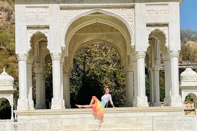 Private Tour of Jaipur's Most Instagrammable & Photogenic Spots - Amber Fort: the photo payoff, plus one key planning caution
