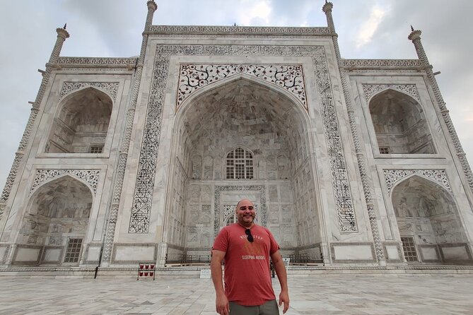 Private Tour of Taj Mahal from Delhi by Chauffeured Car - Taj Mahal and Agra Fort, both with less stress than doing it solo