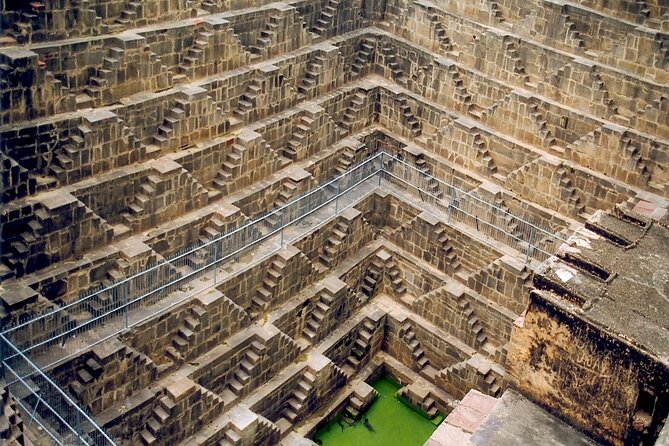 Private Transfer Agra To Jaipur Via Fatehpur Sikri & Chand Baori, Step Well - How to handle the souvenir upsell pressure without losing your day
