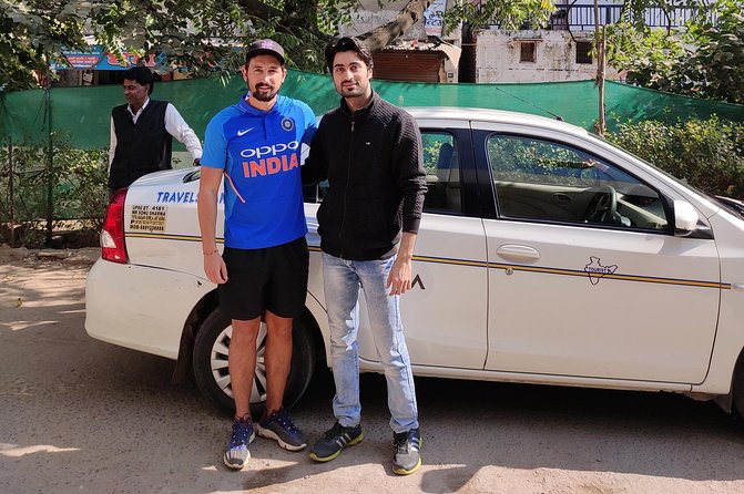 Private Transfer Agra to Jaipur with Fatehpur Sikri - Car choice for up to 4 or up to 6, and what that means for comfort