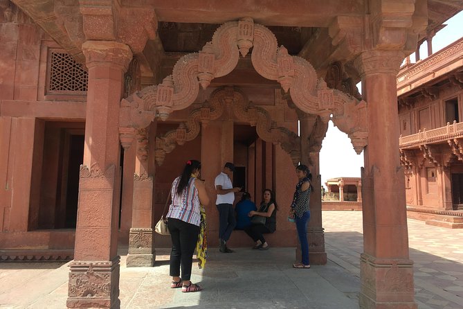 Private Transfer From Agra To Jaipur with Fatehpur Sikri - Should You Book This Agra to Jaipur Transfer?