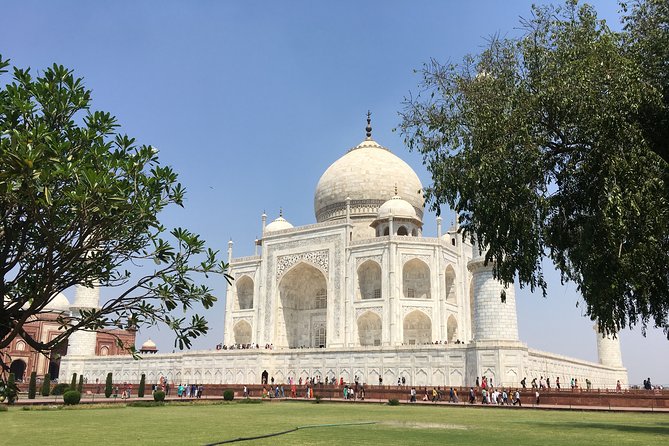 Private Transfer From New Delhi Airport /Hotel to Agra - Your Own A/C Car With the Right Size for Your Group