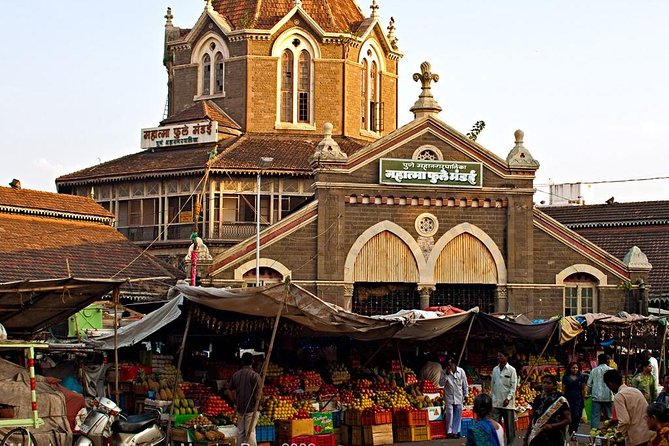 Pune Walking Tour with a Punekar - How a Punekar private walk changes what you notice