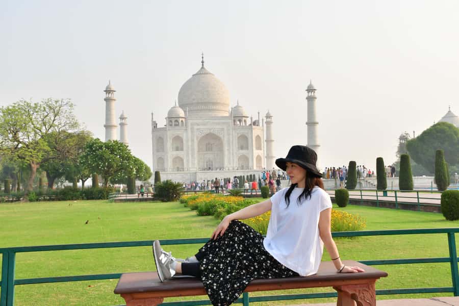 Same Day Agra/Taj Mahal Tour from Delhi - All Inclusive - Arriving at 09:00 AM, meeting your guide, and gearing up for Agra