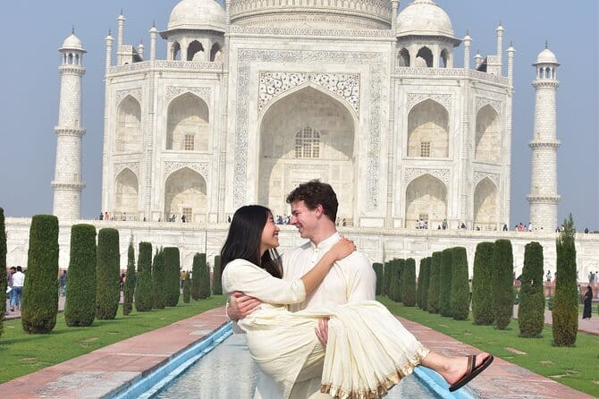 Same Day luxury Taj Mahal and Agra Fort Tour from Delhi by Car - Private guide benefits: what you get beyond the ticket