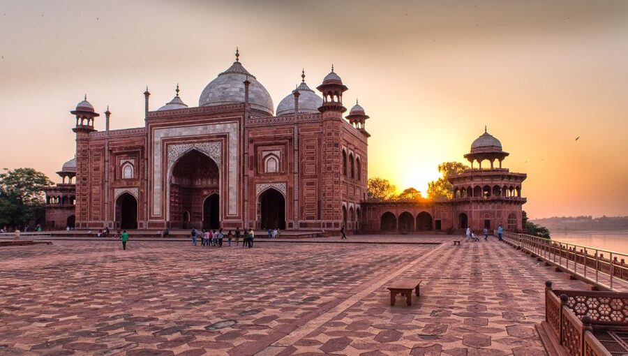 Same Day Taj Mahal, Agra Fort & Baby Taj Tour from Jaipur - Taj Mahal at Sunrise Glow: Your Guide’s Job Starts Immediately