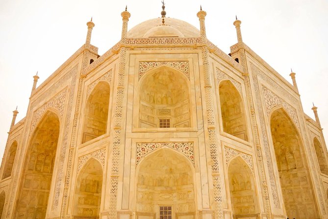 Same Day Taj Mahal & Agra Fort Tour with Skip The Line Tickets - Skipping the Line at the Taj Mahal, With a Guide Running the Show