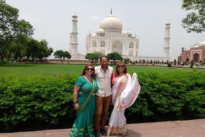 Sameday Taj Mahal Tour From Delhi With Lunch at 5 Star Hotel - Agra Fort: Mughal power, stone, and strong viewpoints