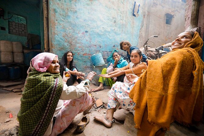 Sanjay Colony Slum Tour - Sanjay Colony: why this neighborhood tour changes your view