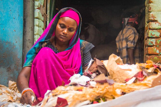 Sanjay Colony Slum Tour - How the walk is paced: small group size and what that means for you