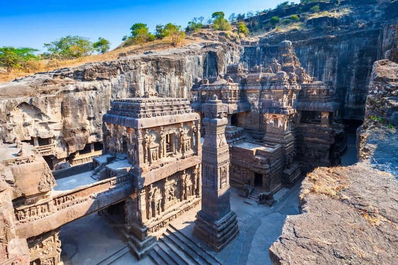 Skip-the-queue private Ajanta & Ellora 2-Day Tour ticket inc - Day 2 to Ellora and Bibi ka Maqbara: Caves Plus the Mini Taj Mahal