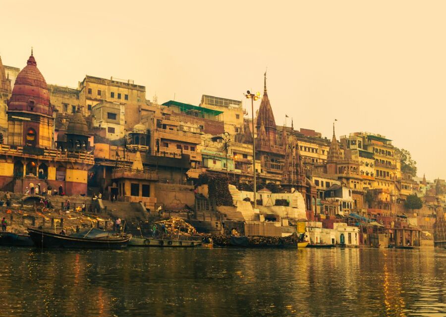 Spiritual Tour in Varanasi with a local- 2 Hours Tour - Vishwanath Temple Stop, Turning Big Sacred Energy Into Clear Understanding