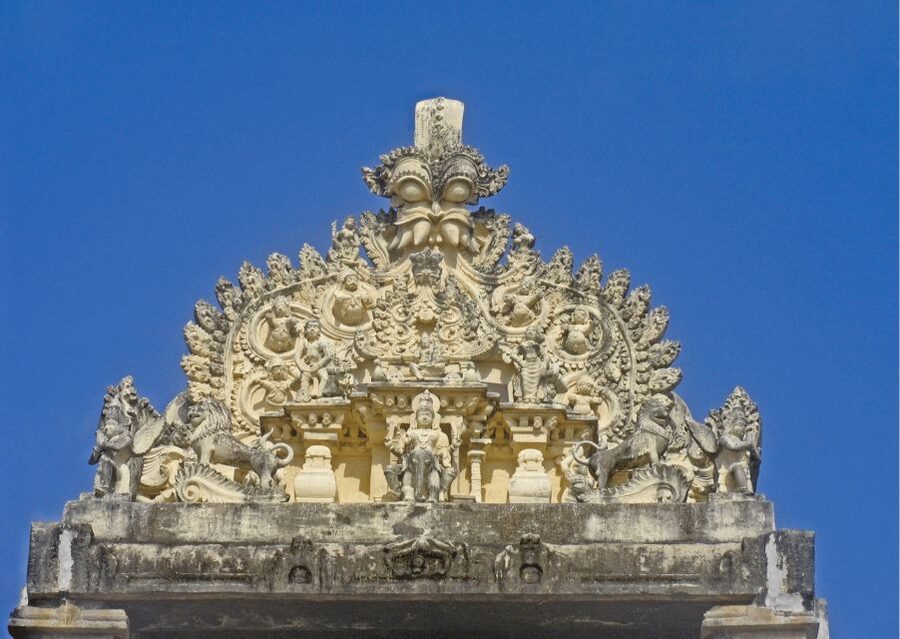 Spiritual Walk Tour Trivandrum (Guided Walking Experience) - Methan Mani: a stop that turns small details into meaning