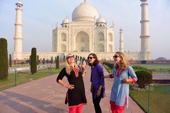 Sunrise tour to Tajmahal and Agra fort from Delhi - Taj Mahal at Sunrise: Photo Spots, Private Guide Help, and Garden Time