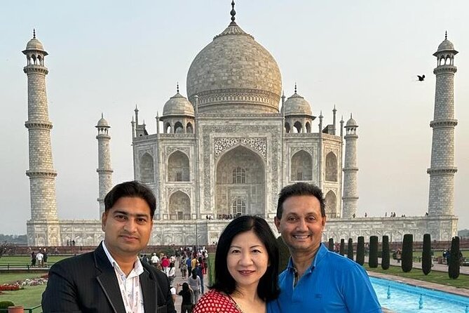 Taj Mahal, Agra Fort and Baby Taj Day Tour from Delhi by Car - Agra Fort: what you get in 60 minutes
