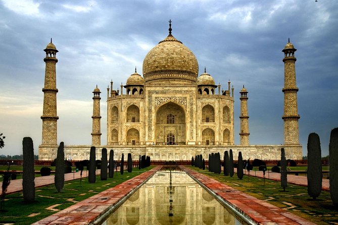 Taj Mahal & Agra Fort tour by Superfast Train Gatimaan Express - Gatimaan Express day run: making the most of your 14 hours