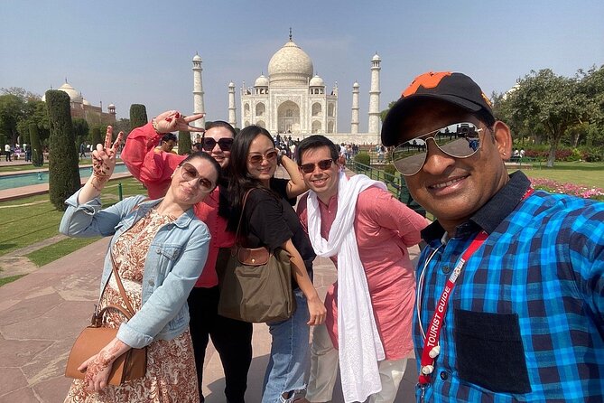 Taj Mahal & Agra Private Tour from Delhi by India's Fastest Train - Baby Taj and the Itmad-ud-Daula Stop: Small Monument, Big Texture