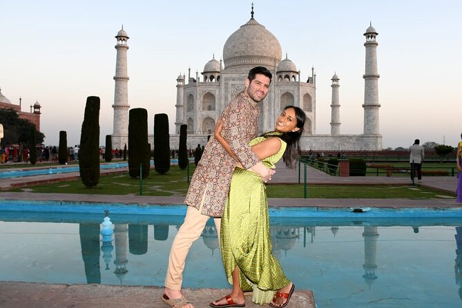Taj Mahal And Agra Fort Skip - The - Line Tickets & Guide - Photo Help and the Role of the Licensed Guide