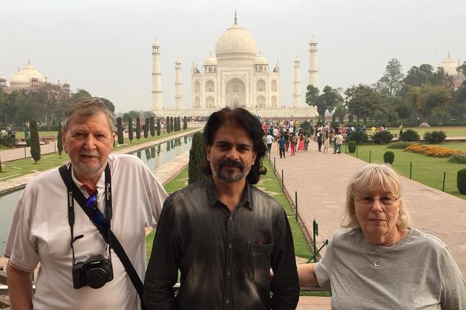 Taj Mahal Day Tour - Agra Fort in 2 hours: Akbar’s project and the views over the Yamuna