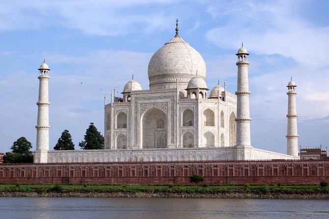 Taj Mahal Entrance Ticket with Including Private Guide - Early 6am start and guaranteed skip-the-line entry