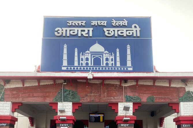 Taj Mahal Same Day Tour by India's Fastest Train - Boarding Gatimaan Express and eating breakfast onboard