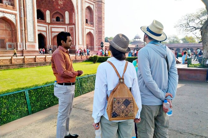 Taj Mahal Skip-the-Line Guided Tour with Optional Add-ons - Photo Help and Small Comfort Touches You Will Actually Notice