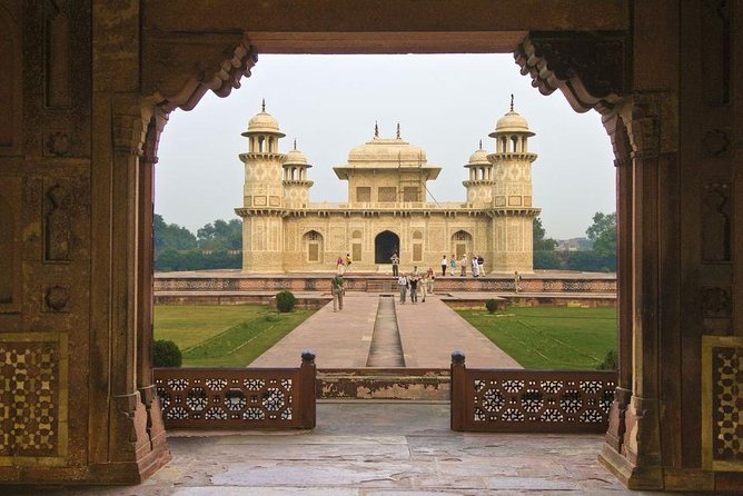 Taj Mahal Sunrise & Agra Fort Private Tour from Delhi - Price and Value: What You’re Paying For at This $15-Per-Person Level