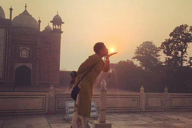 Taj Mahal Sunrise & Sunset All Inclusive Private Luxury Agra Tour - Agra Fort: The UNESCO Stop That People Often Miss