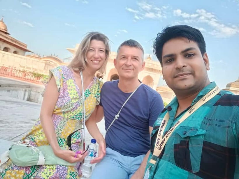 Taj Mahal Sunrise Tour: Express Ticket, Guide & Photos - Who this tour suits best