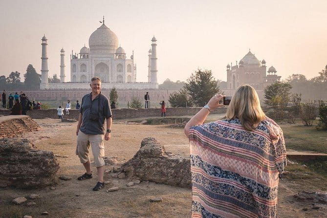 Taj Mahal Sunrise Tour & Full day Agra With Local Guide - What your local guide should actually do for you