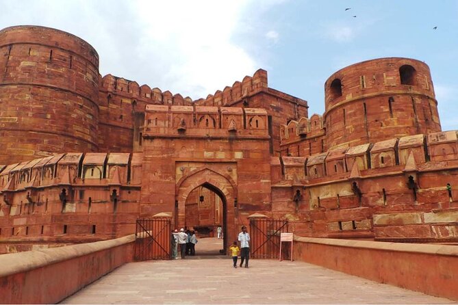 Taj Mahal Tour From Bangalore Flight At Agra Airport - Why This Taj Mahal and Agra Fort Tour Feels Efficient