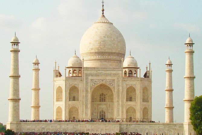 Taj Mahal Tour From Delhi By Car - First steps in Agra: Taj Mahal timing and how your guide changes the visit