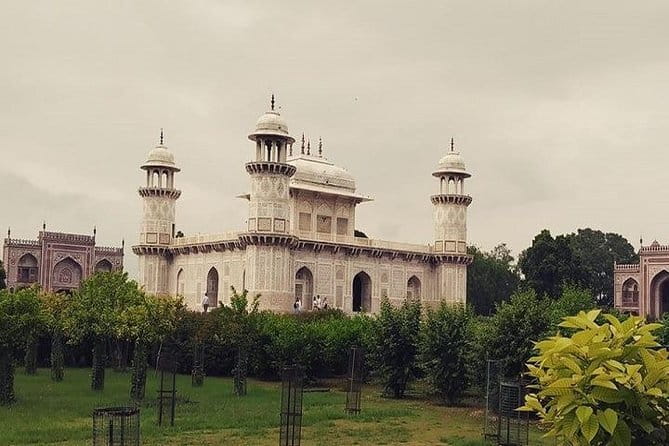 Taj Mahal Tour From Delhi- Private Day Trip with Agra Fort - Who this Taj Mahal and Agra Fort day trip fits best