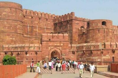 Taj Mahal Tour with Agra Fort – All-Inclusive Day Trip from Delhi