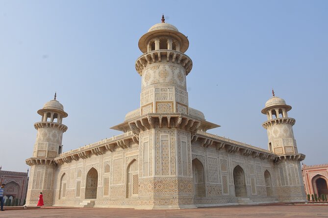 Taj Mahal Tour with High-Speed Train Experience - All Inclusive - Who this Taj Mahal day trip is best for